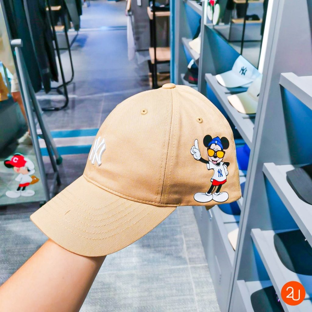 MLB X Disney hat Mickey Mouse cream